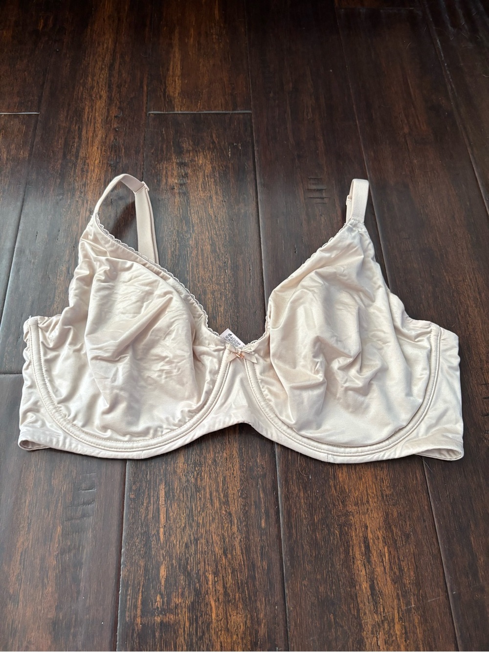 Victoria's Secret Body By Victoria Perfect Coverage Minimizer Bra Size 38G
